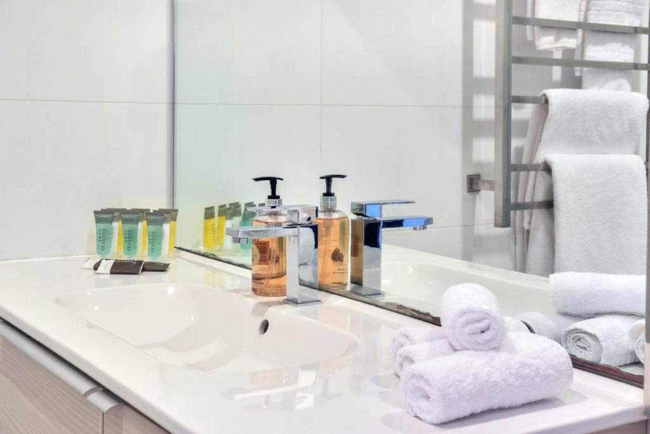 Spacious 2Br Near Westfield Newmarket أوكلاند المظهر الخارجي الصورة